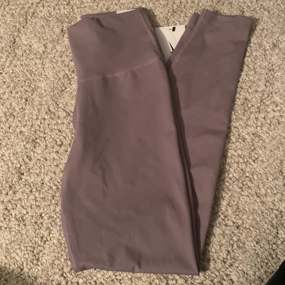 Brand new lavender Nike leggings.